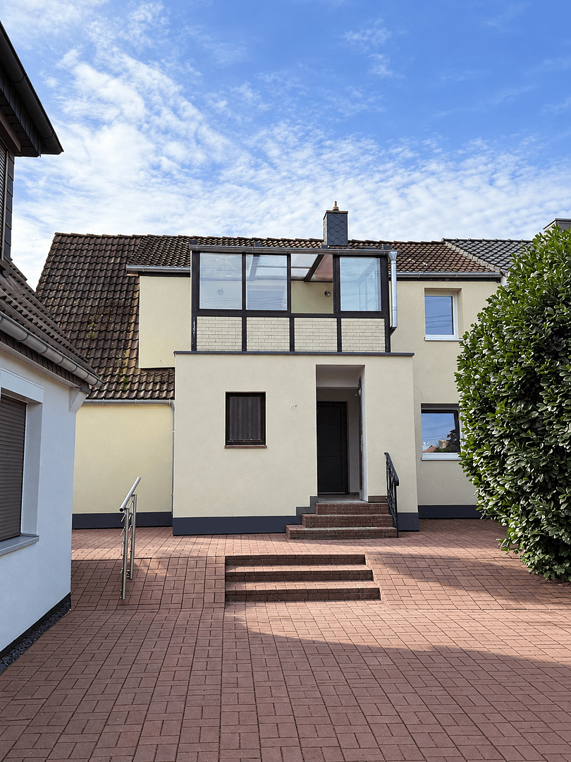 Prenájom bytu 5-izbový 130 m², Zum Fürstenmoor, Hamburg, Hamburg Prenájom bytu 5-izbový 130 m², Zum Fürstenmoor, Hamburg, Hamburg
