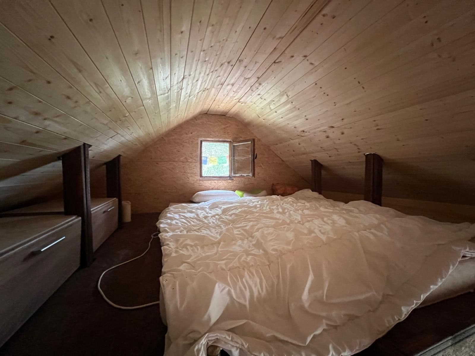 Predaj rekreačného objektu 31 m², pozemok 420 m², Chyňava, Středočeský kraj Predaj rekreačného objektu 31 m², pozemok 420 m², Chyňava, Středočeský kraj