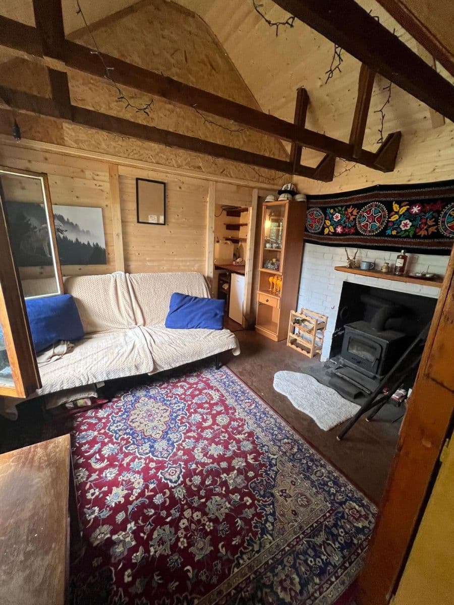 Predaj rekreačného objektu 31 m², pozemok 420 m², Chyňava, Středočeský kraj Predaj rekreačného objektu 31 m², pozemok 420 m², Chyňava, Středočeský kraj