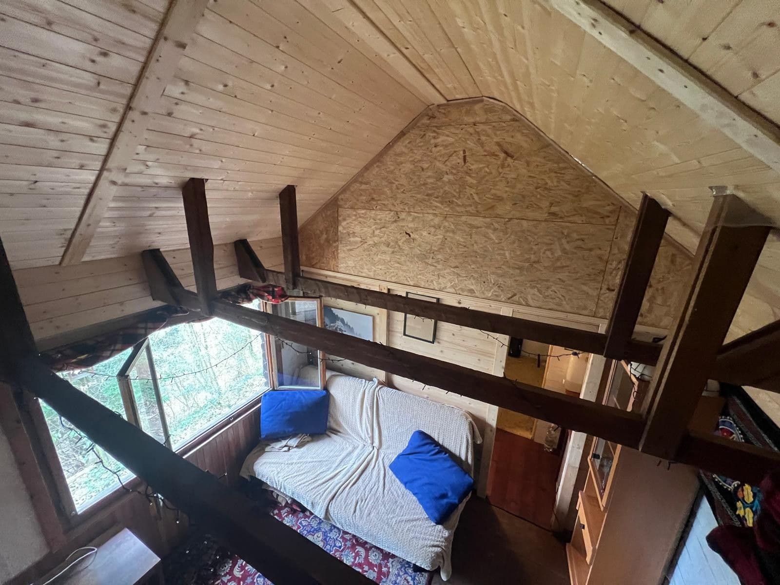 Predaj rekreačného objektu 31 m², pozemok 420 m², Chyňava, Středočeský kraj Predaj rekreačného objektu 31 m², pozemok 420 m², Chyňava, Středočeský kraj