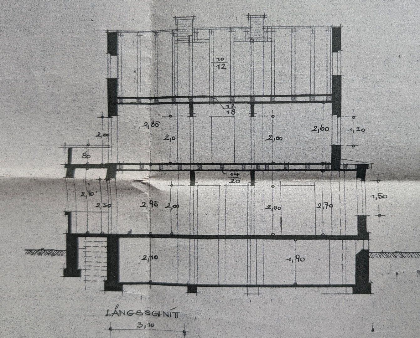 Predaj domu 202 m², pozemok 1.535 m², Bad Münder am Deister, Dolné Sasko Predaj domu 202 m², pozemok 1.535 m², Bad Münder am Deister, Dolné Sasko
