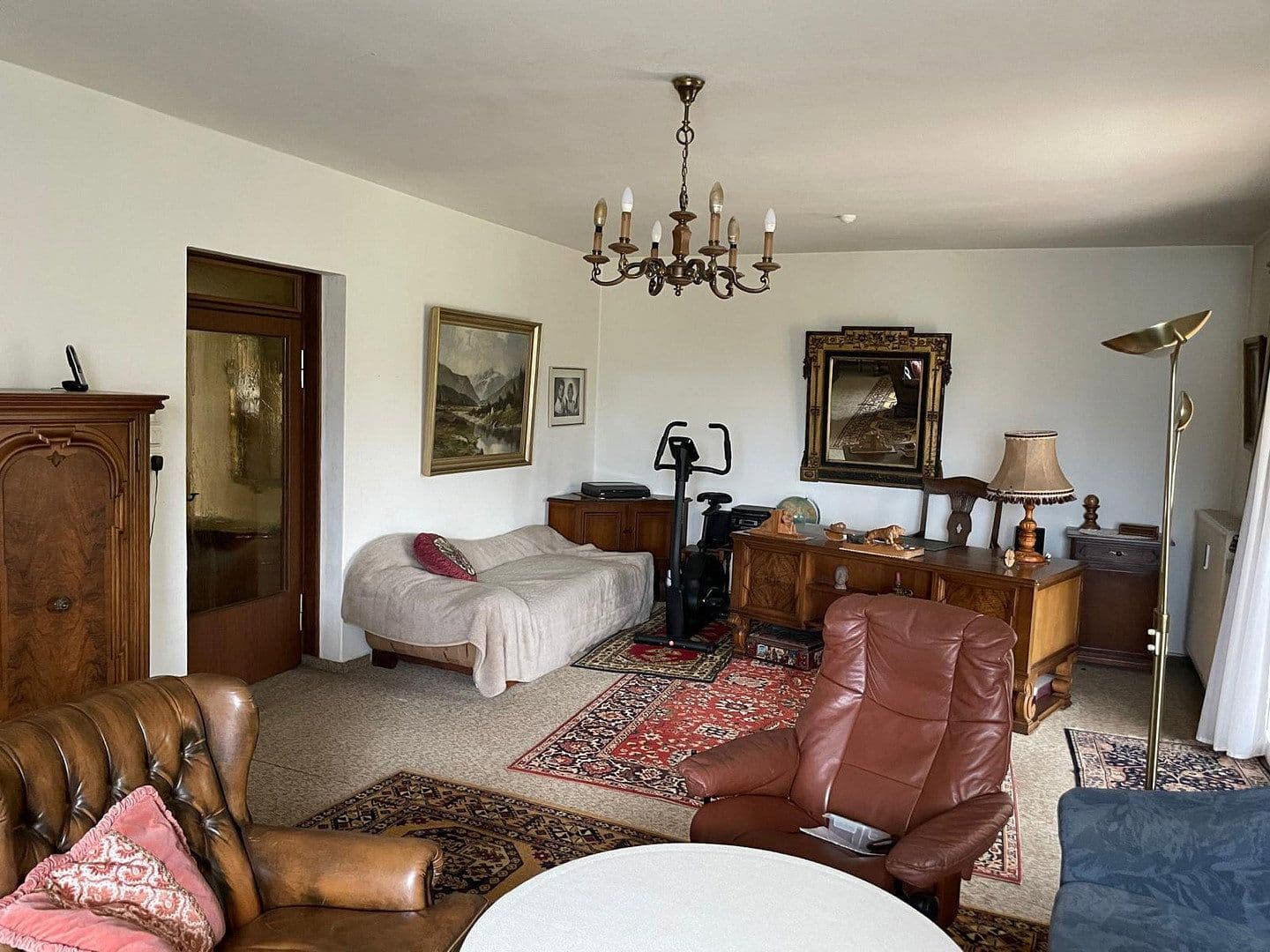 Predaj domu 202 m², pozemok 1.535 m², Bad Münder am Deister, Dolné Sasko Predaj domu 202 m², pozemok 1.535 m², Bad Münder am Deister, Dolné Sasko
