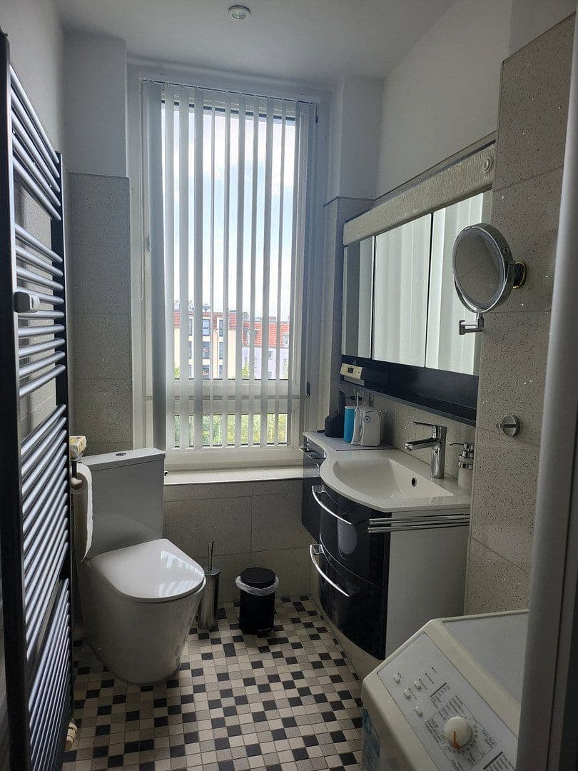 Predaj bytu 7-izbový 183 m², Berlin, Berlín Predaj bytu 7-izbový 183 m², Berlin, Berlín