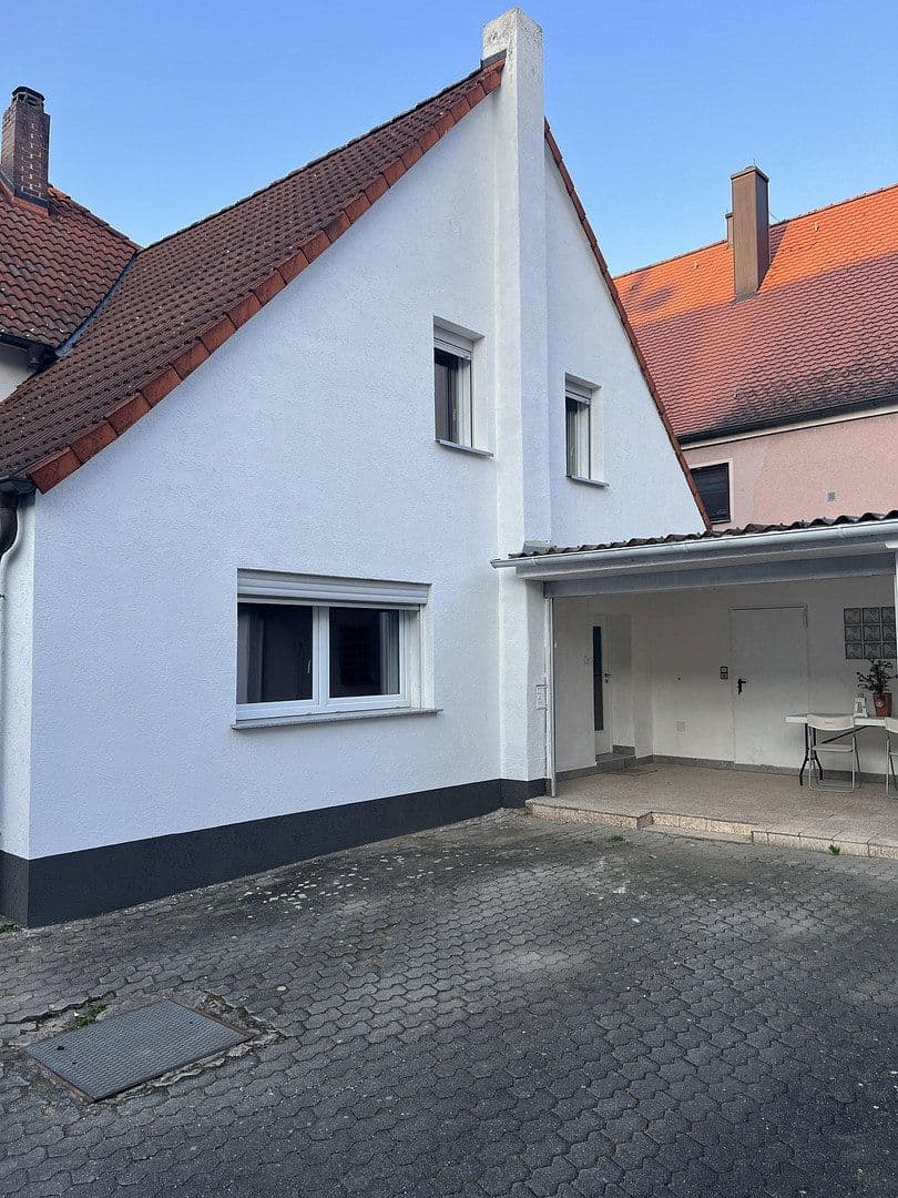 Predaj domu 200 m², pozemok 450 m², Ammerndorf, Bavorsko Predaj domu 200 m², pozemok 450 m², Ammerndorf, Bavorsko