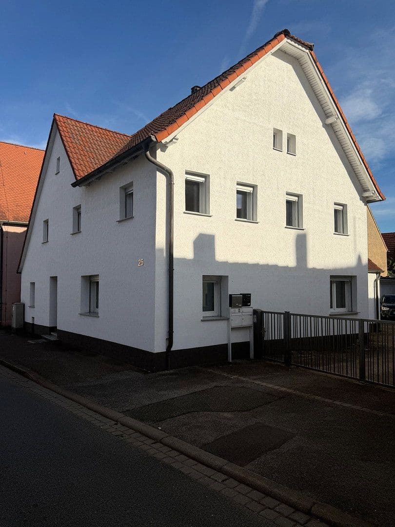 Predaj domu 200 m², pozemok 450 m², Ammerndorf, Bavorsko Predaj domu 200 m², pozemok 450 m², Ammerndorf, Bavorsko