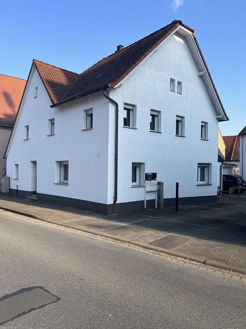Predaj domu 200 m², pozemok 450 m², Ammerndorf, Bavorsko Predaj domu 200 m², pozemok 450 m², Ammerndorf, Bavorsko