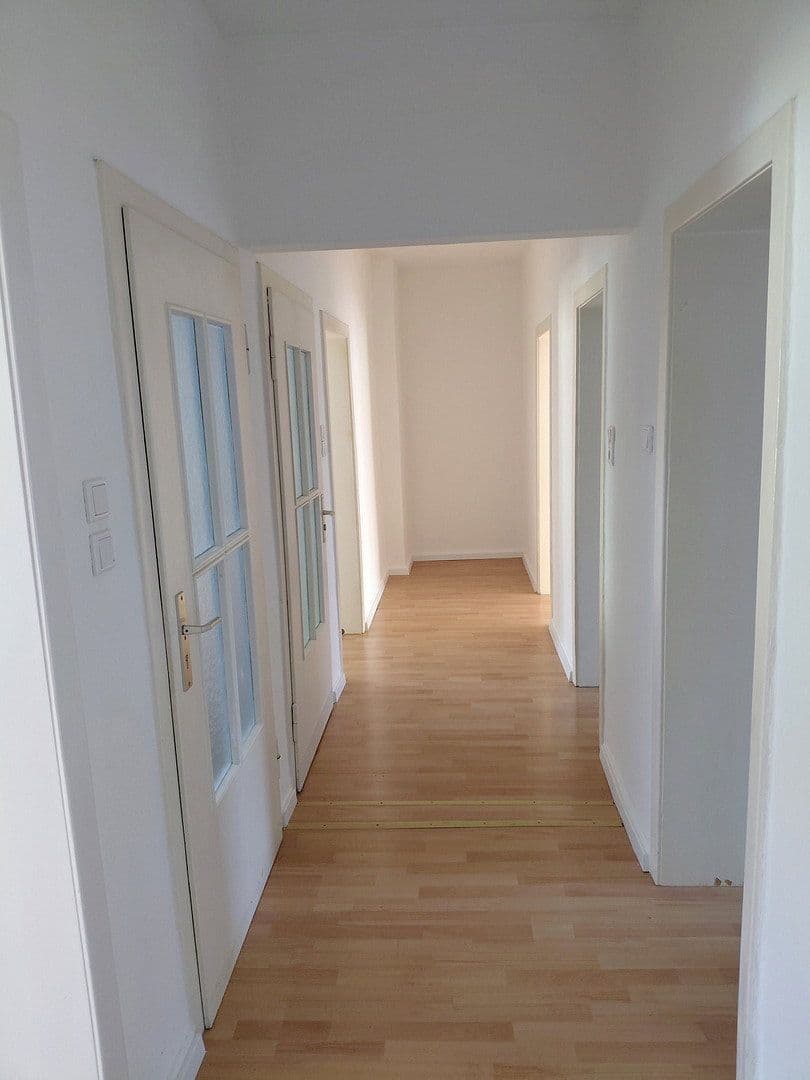 Prenájom bytu 3-izbový 91 m², Gronaustraße 99, Wuppertal, Severné Porýnie - Westfálsko Prenájom bytu 3-izbový 91 m², Gronaustraße 99, Wuppertal, Severné Porýnie - Westfálsko