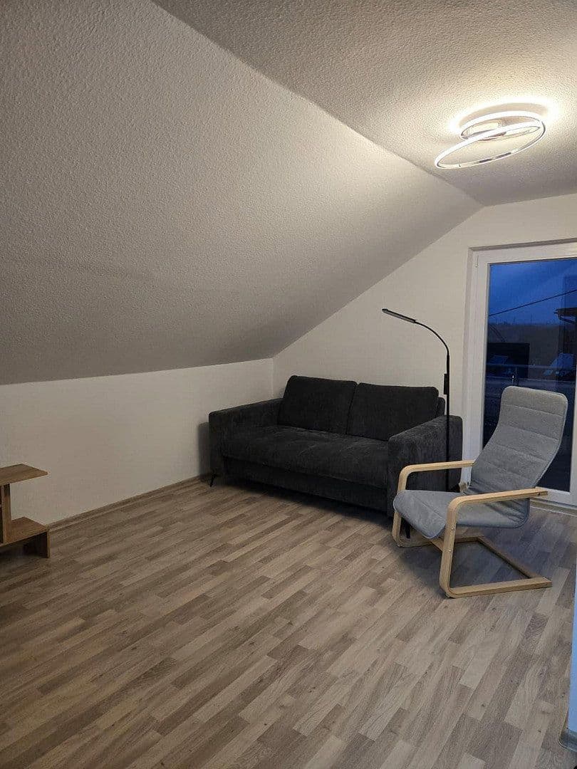 Prenájom bytu 2-izbový 40 m², Waiblingen, Bádensko-Wurttembersko Prenájom bytu 2-izbový 40 m², Waiblingen, Bádensko-Wurttembersko