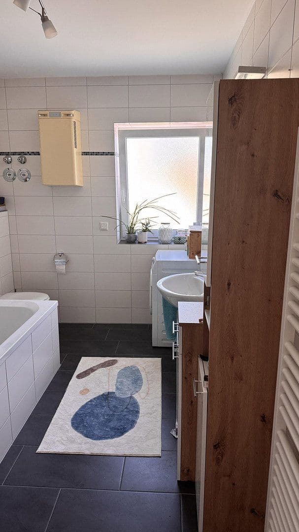Prenájom bytu 2-izbový 80 m², Hauptstraße 2, Eichenried, Bavorsko Prenájom bytu 2-izbový 80 m², Hauptstraße 2, Eichenried, Bavorsko