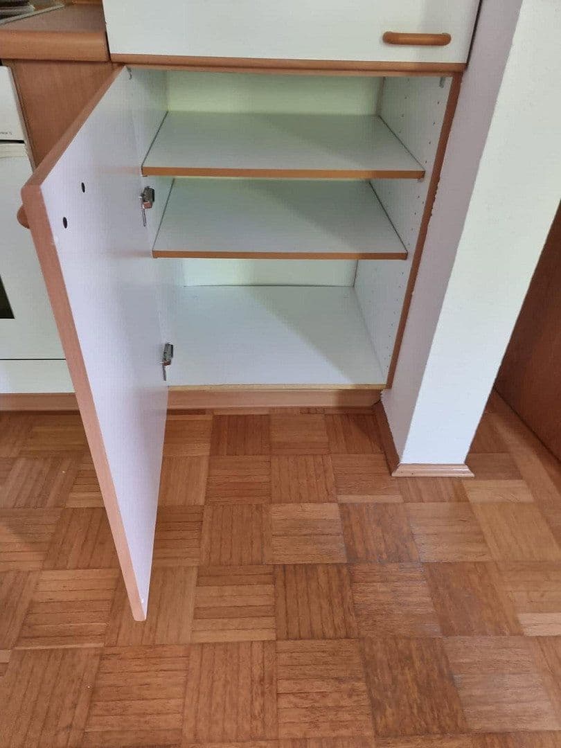 Prenájom bytu 1-izbový 41 m², St. Norbert Str. 6, Zell am Main, Bavorsko Prenájom bytu 1-izbový 41 m², St. Norbert Str. 6, Zell am Main, Bavorsko