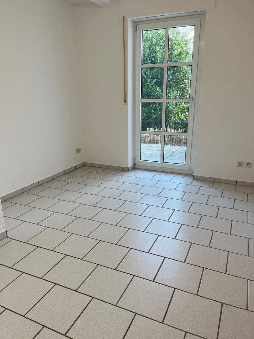 Prenájom bytu 2-izbový 70 m², Leverkusen, Severné Porýnie - Westfálsko Prenájom bytu 2-izbový 70 m², Leverkusen, Severné Porýnie - Westfálsko