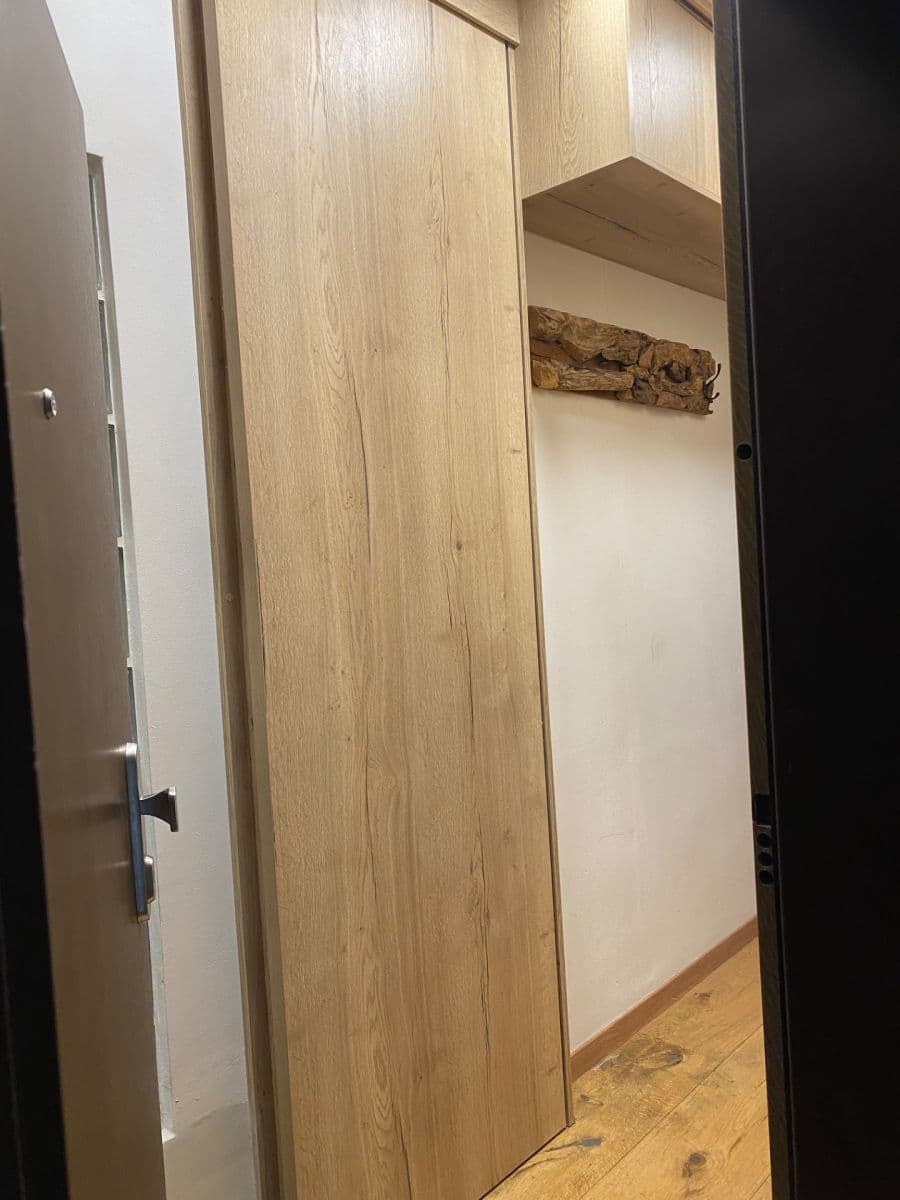 Prenájom bytu 2-izbový 39 m², Jihlavská, Praha, Praha Prenájom bytu 2-izbový 39 m², Jihlavská, Praha, Praha