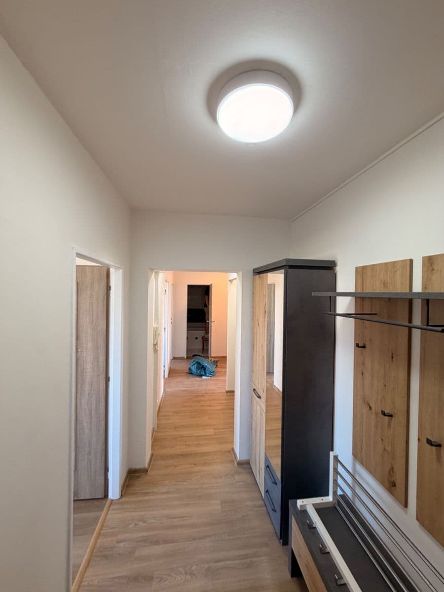 Prenájom bytu 4-izbový 100 m², Bochovská, Praha, Praha Prenájom bytu 4-izbový 100 m², Bochovská, Praha, Praha