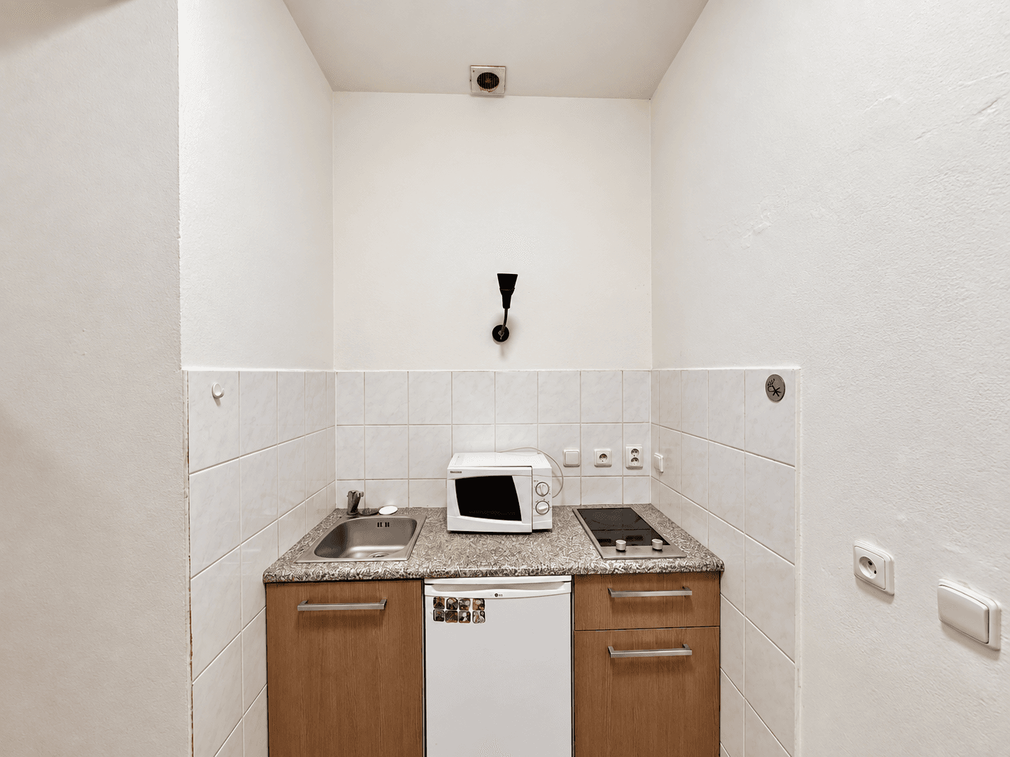 Prenájom bytu 2-izbový 50 m², U Santošky, Praha, Praha Prenájom bytu 2-izbový 50 m², U Santošky, Praha, Praha