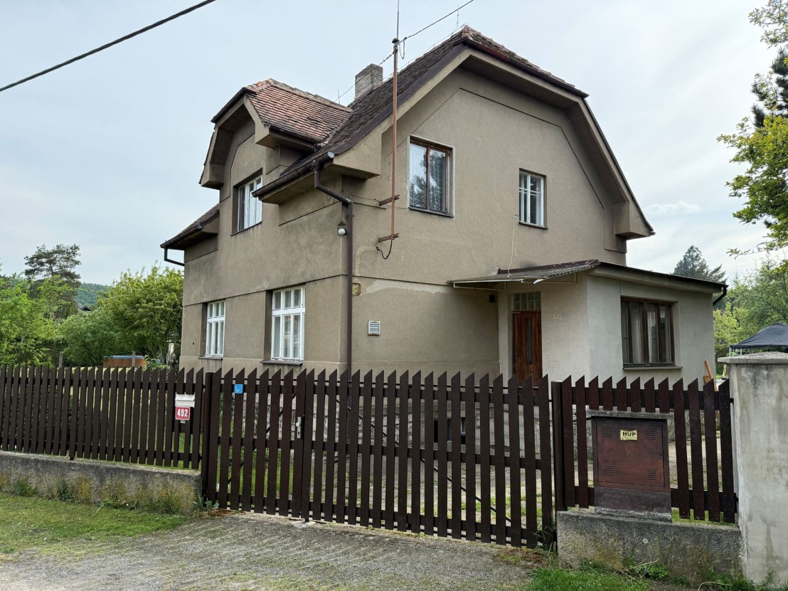 Prenájom bytu 6-izbový 200 m², Topolská, Černošice, Středočeský kraj Prenájom bytu 6-izbový 200 m², Topolská, Černošice, Středočeský kraj