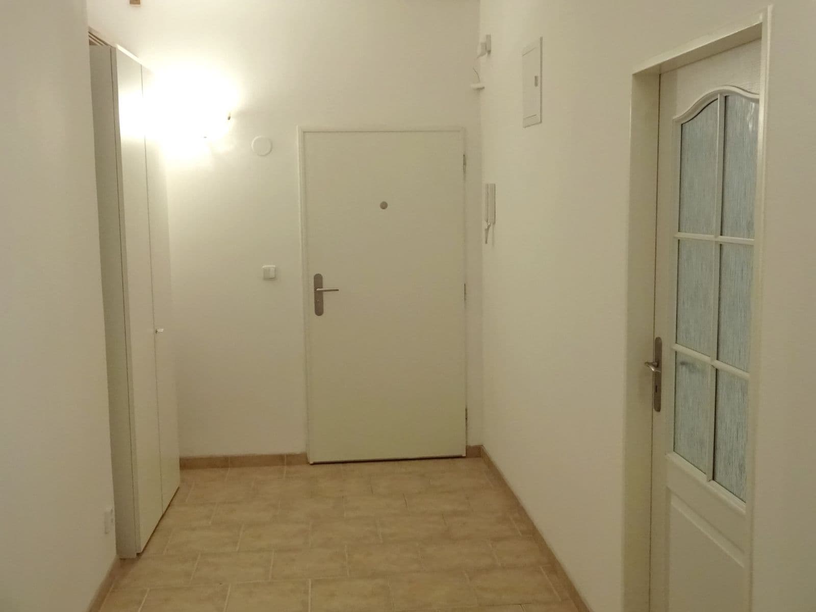 Prenájom bytu 2-izbový 58 m², Jugoslávských partyzánů, Praha, Praha Prenájom bytu 2-izbový 58 m², Jugoslávských partyzánů, Praha, Praha