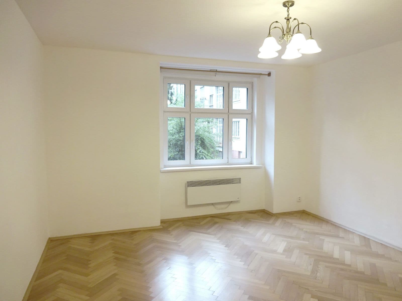 Prenájom bytu 2-izbový 58 m², Jugoslávských partyzánů, Praha, Praha Prenájom bytu 2-izbový 58 m², Jugoslávských partyzánů, Praha, Praha
