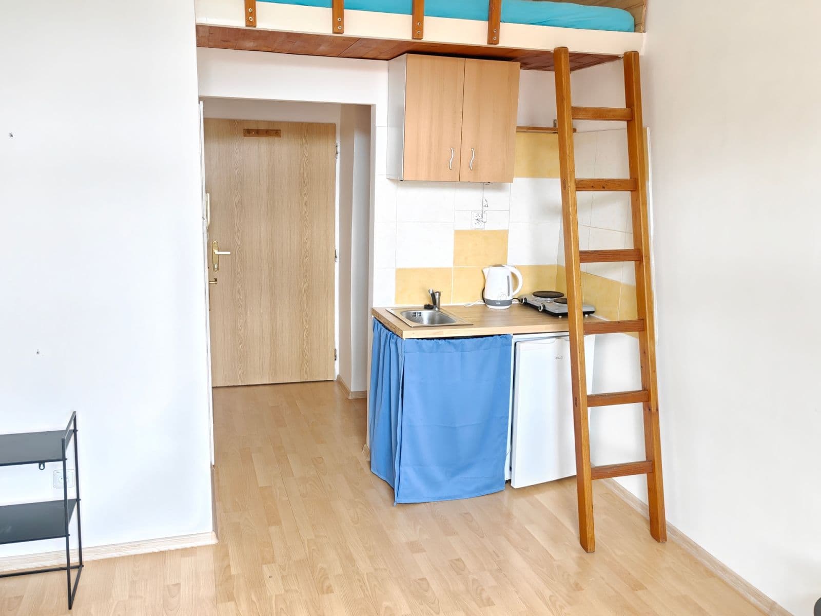 Prenájom bytu Garsoniéra 22 m², Magistrů, Praha, Praha Prenájom bytu Garsoniéra 22 m², Magistrů, Praha, Praha