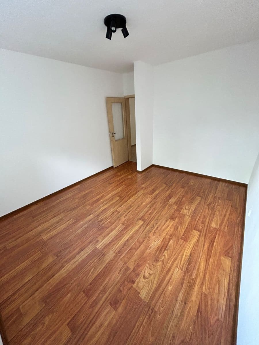 Prenájom bytu 3-izbový 88 m², Turistická, Brno, Jihomoravský kraj Prenájom bytu 3-izbový 88 m², Turistická, Brno, Jihomoravský kraj