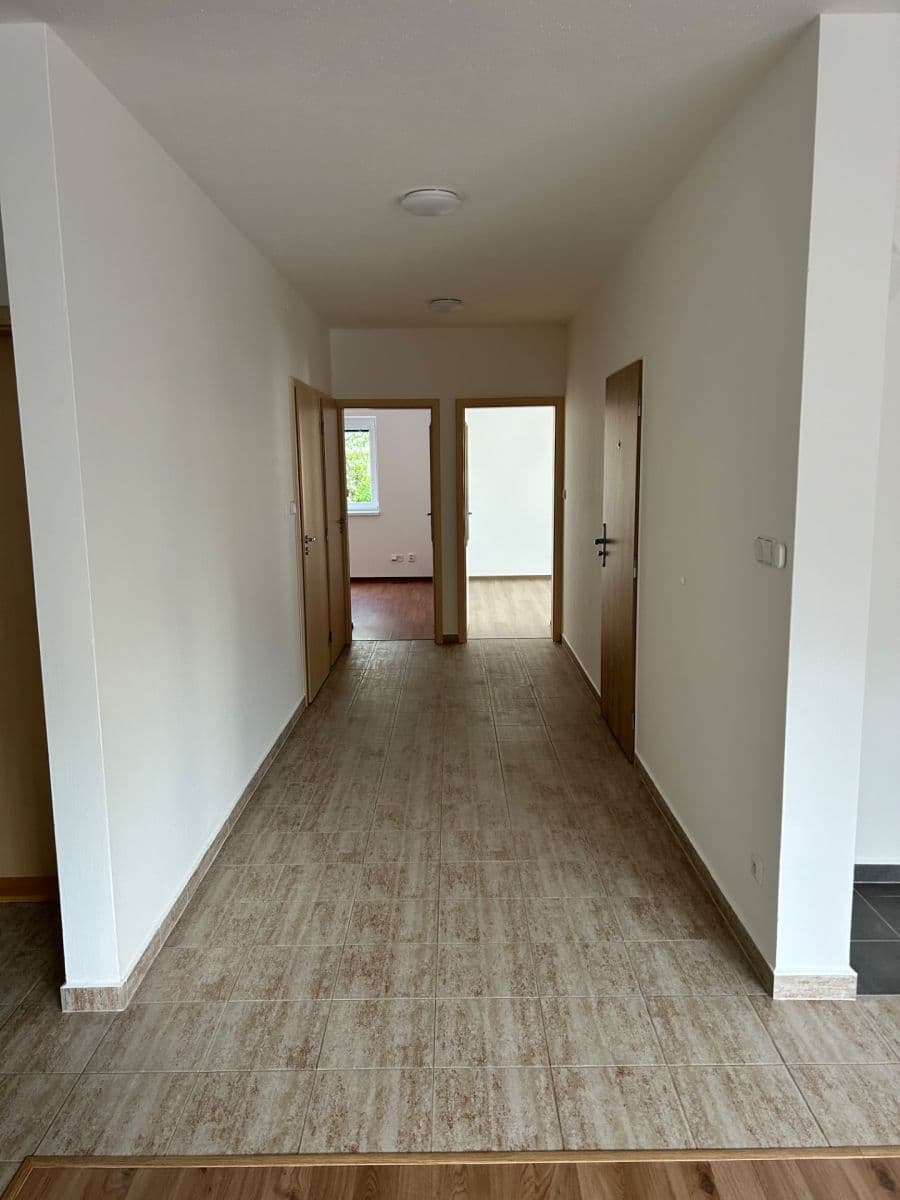 Prenájom bytu 3-izbový 88 m², Turistická, Brno, Jihomoravský kraj Prenájom bytu 3-izbový 88 m², Turistická, Brno, Jihomoravský kraj