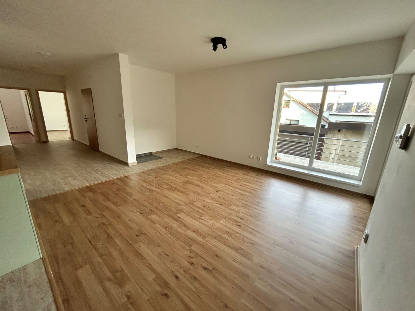 Prenájom bytu 3-izbový 88 m², Turistická, Brno, Jihomoravský kraj Prenájom bytu 3-izbový 88 m², Turistická, Brno, Jihomoravský kraj