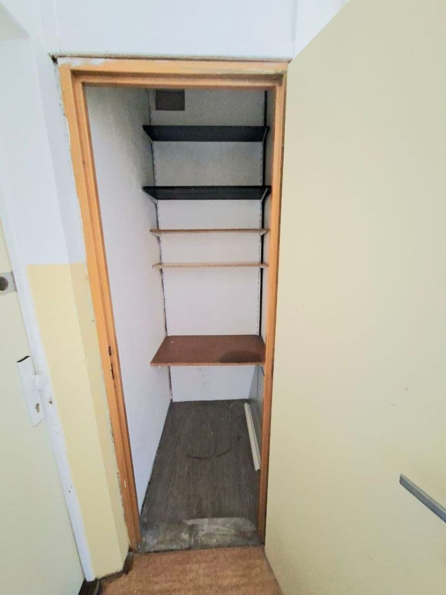 Prenájom bytu 1-izbový 31 m², Hurbanova, Praha, Praha Prenájom bytu 1-izbový 31 m², Hurbanova, Praha, Praha