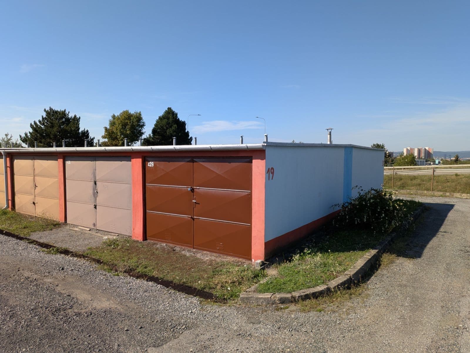 Predaj garáže 15 m², Brno, Jihomoravský kraj Predaj garáže 15 m², Brno, Jihomoravský kraj