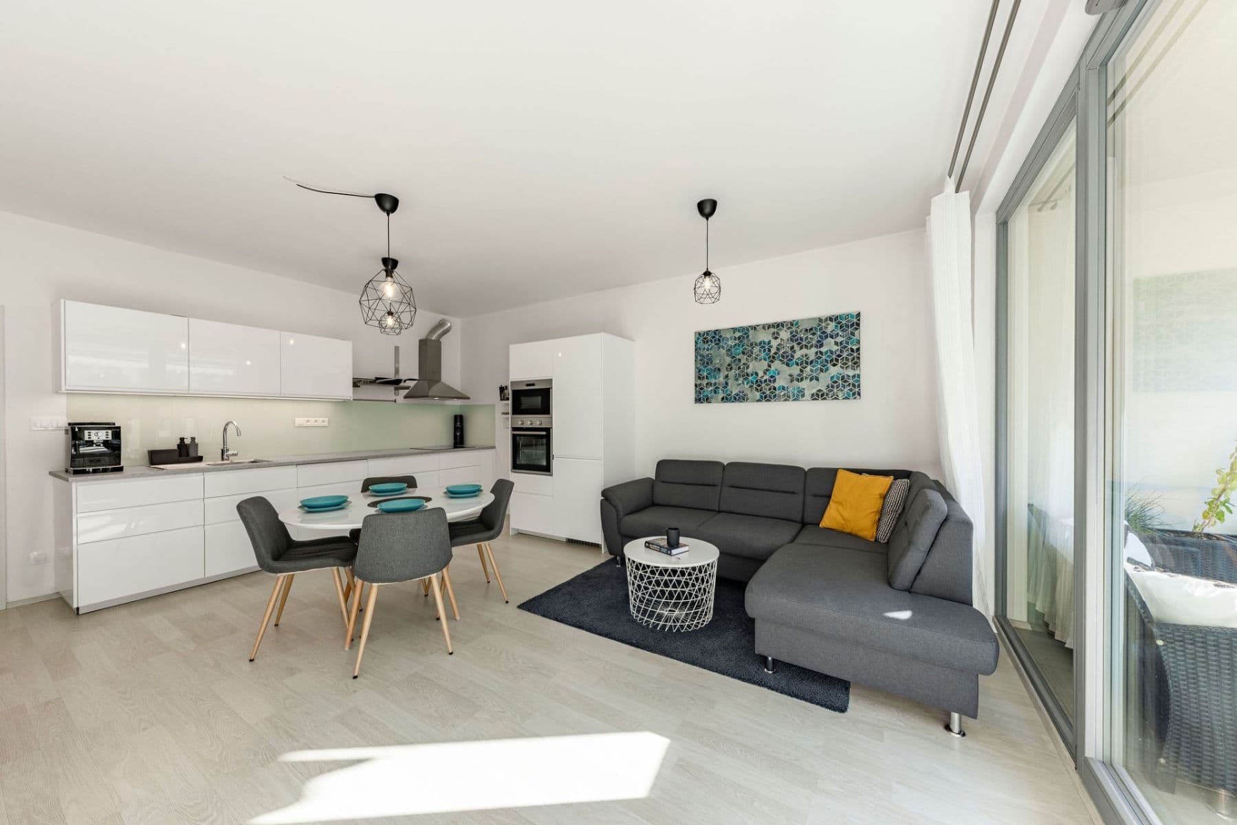 Predaj bytu 3-izbový 83 m², U Mlýnského kanálu, Praha, Praha Predaj bytu 3-izbový 83 m², U Mlýnského kanálu, Praha, Praha