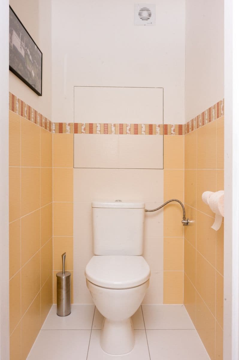 Prenájom bytu 2-izbový 43 m², Boloňská, Praha, Praha Prenájom bytu 2-izbový 43 m², Boloňská, Praha, Praha