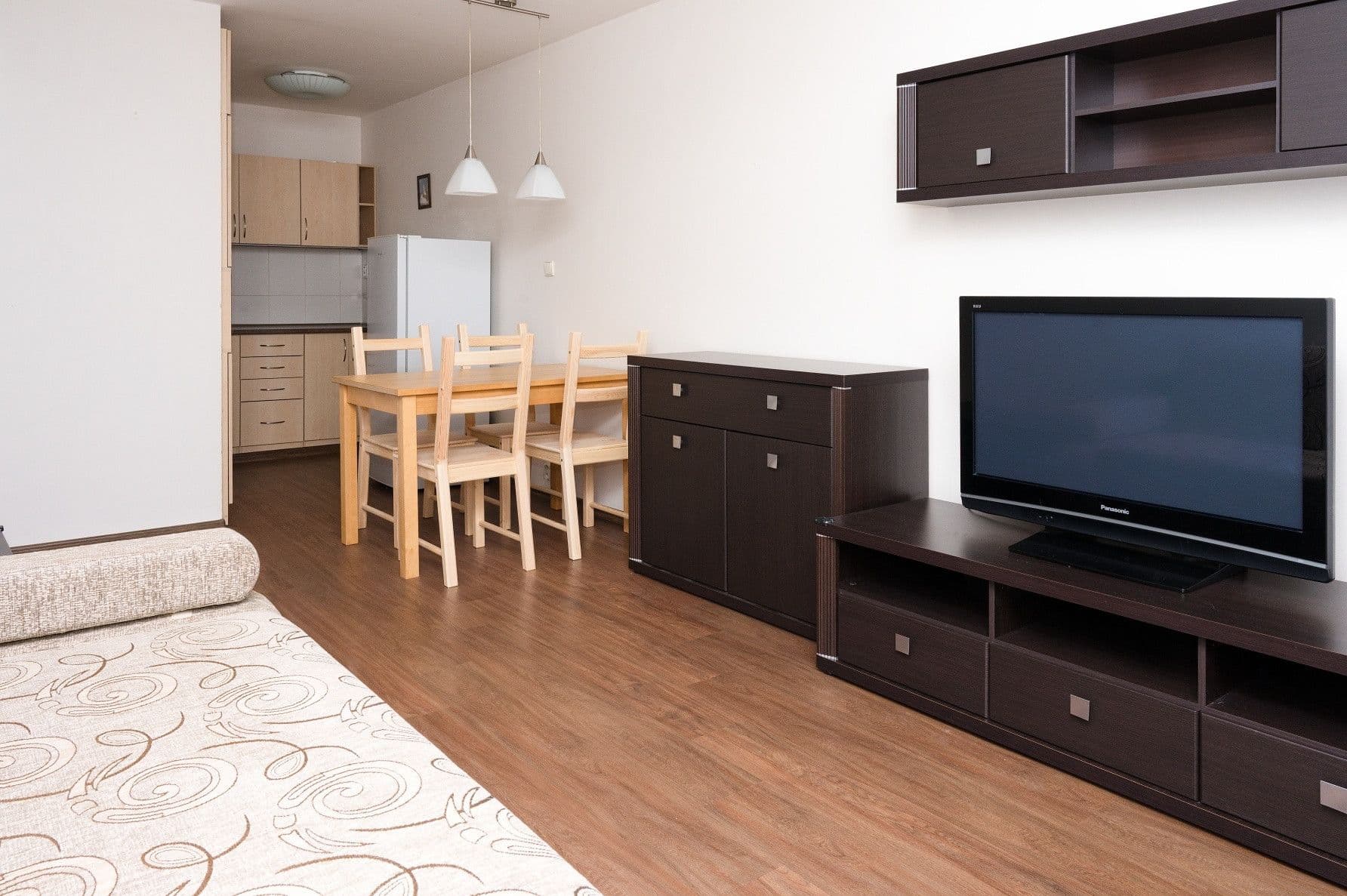Prenájom bytu 2-izbový 43 m², Boloňská, Praha, Praha Prenájom bytu 2-izbový 43 m², Boloňská, Praha, Praha