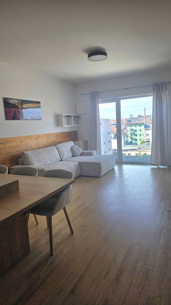 Predaj bytu 2-izbový 67 m², Švýcarské nábřeží, Olomouc, Olomoucký kraj Predaj bytu 2-izbový 67 m², Švýcarské nábřeží, Olomouc, Olomoucký kraj