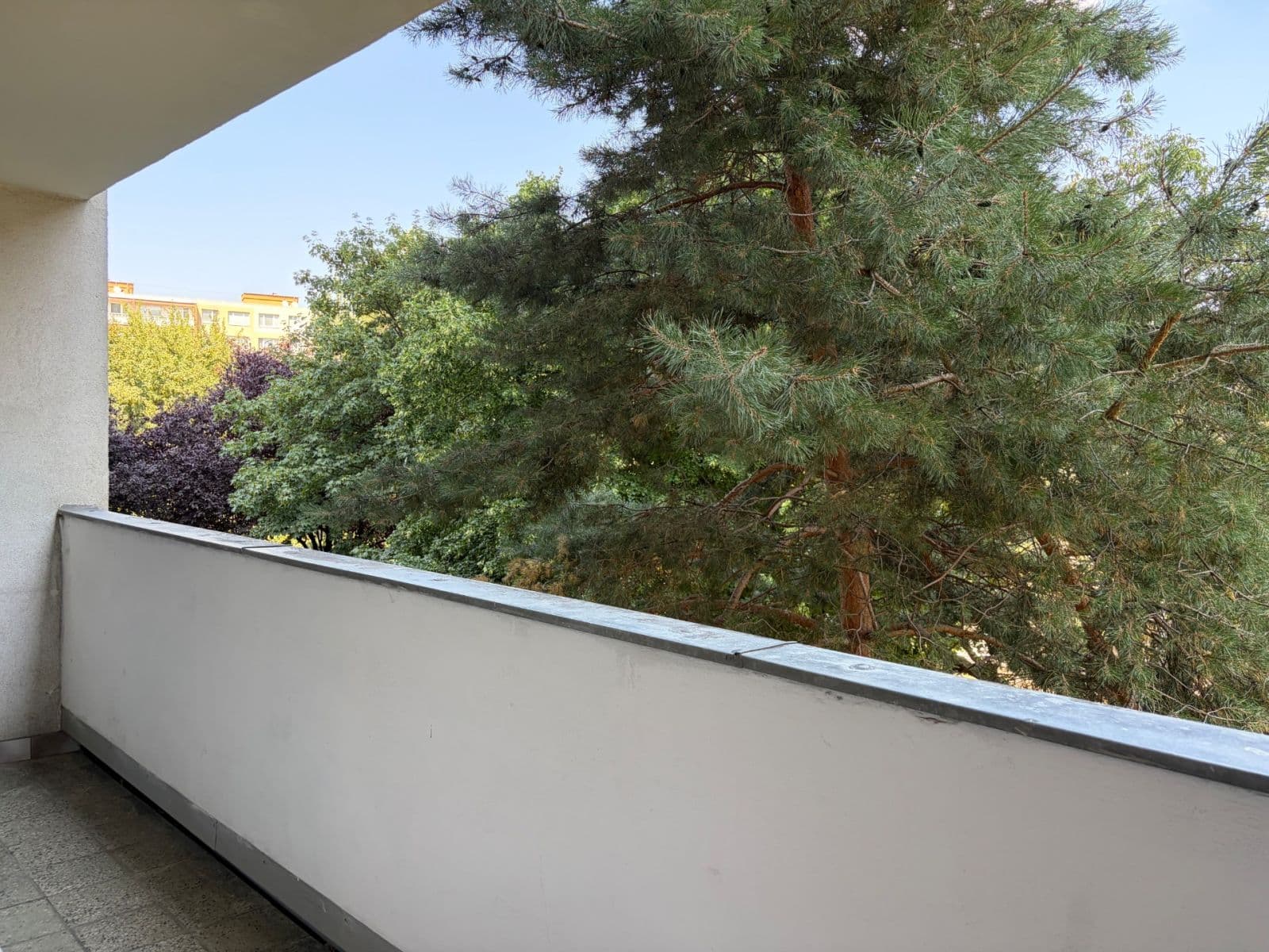 Prenájom bytu 3-izbový 62 m², Křenická, Praha, Praha Prenájom bytu 3-izbový 62 m², Křenická, Praha, Praha