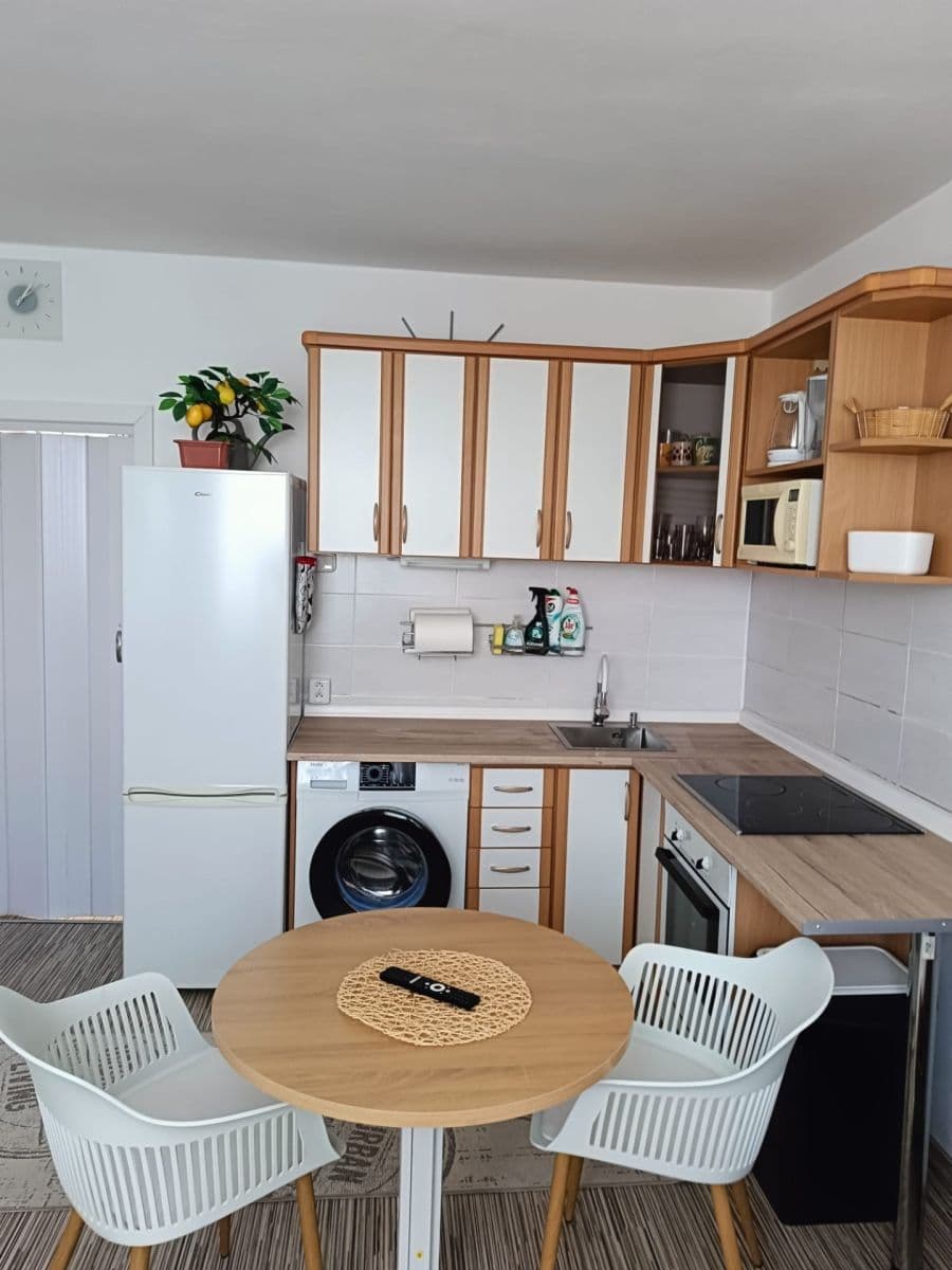 Prenájom bytu 2-izbový 44 m², Bednaříkova, Brno, Jihomoravský kraj Prenájom bytu 2-izbový 44 m², Bednaříkova, Brno, Jihomoravský kraj