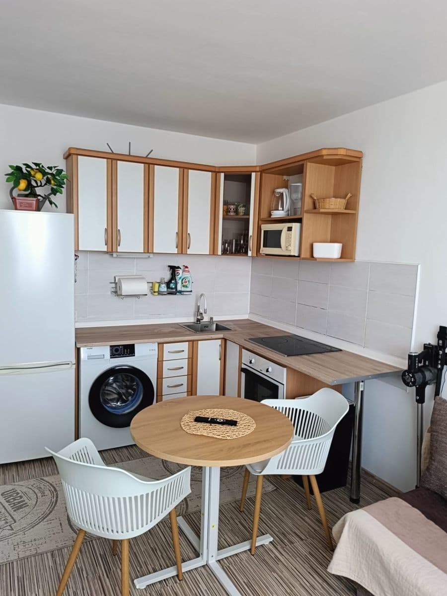 Prenájom bytu 2-izbový 44 m², Bednaříkova, Brno, Jihomoravský kraj Prenájom bytu 2-izbový 44 m², Bednaříkova, Brno, Jihomoravský kraj