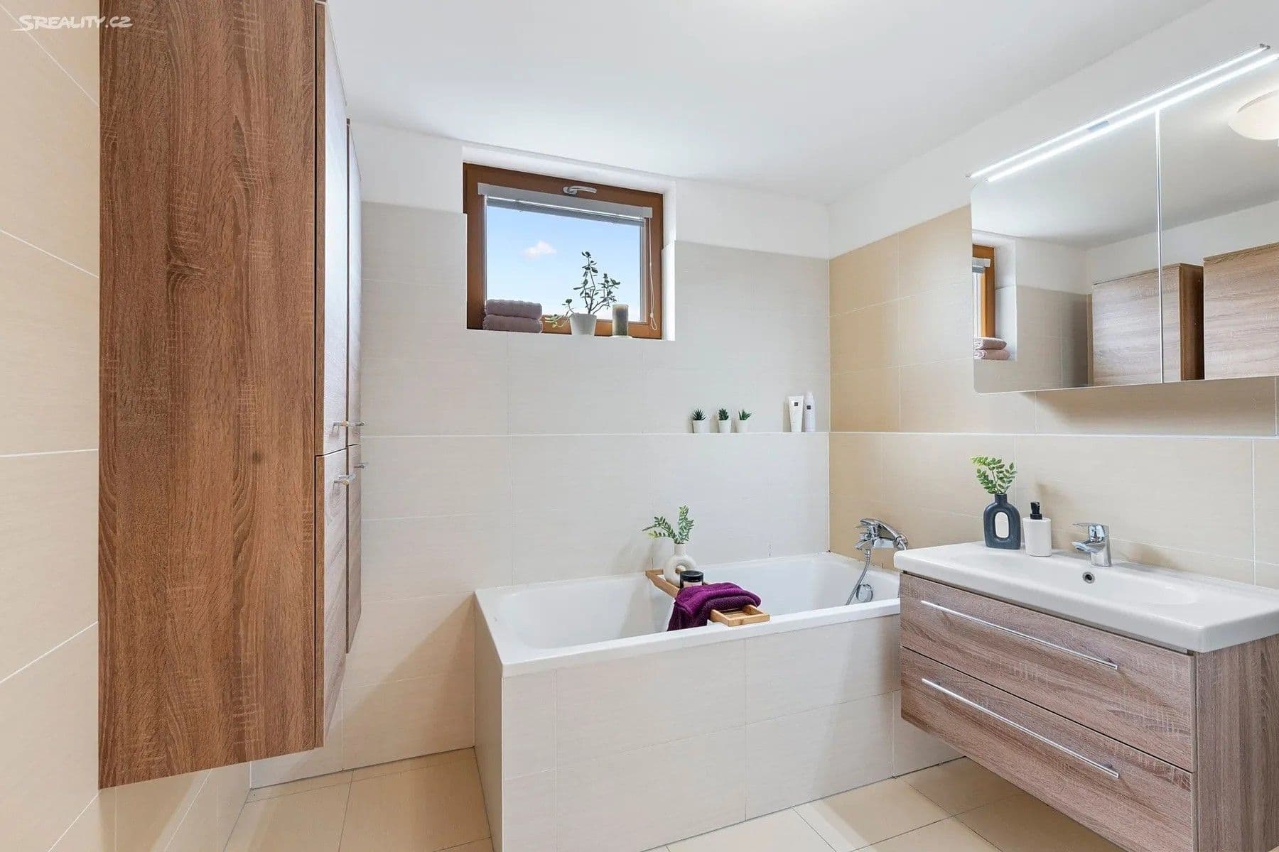 Prenájom bytu 2-izbový 55 m², Chmelařská, Praha, Praha Prenájom bytu 2-izbový 55 m², Chmelařská, Praha, Praha