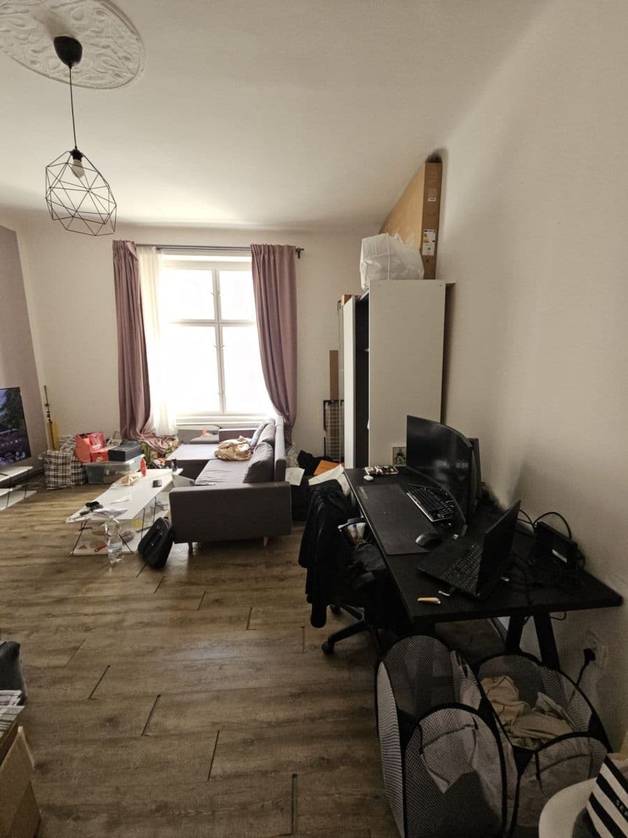 Prenájom bytu 2-izbový 54 m², Moskevská, Praha, Praha Prenájom bytu 2-izbový 54 m², Moskevská, Praha, Praha