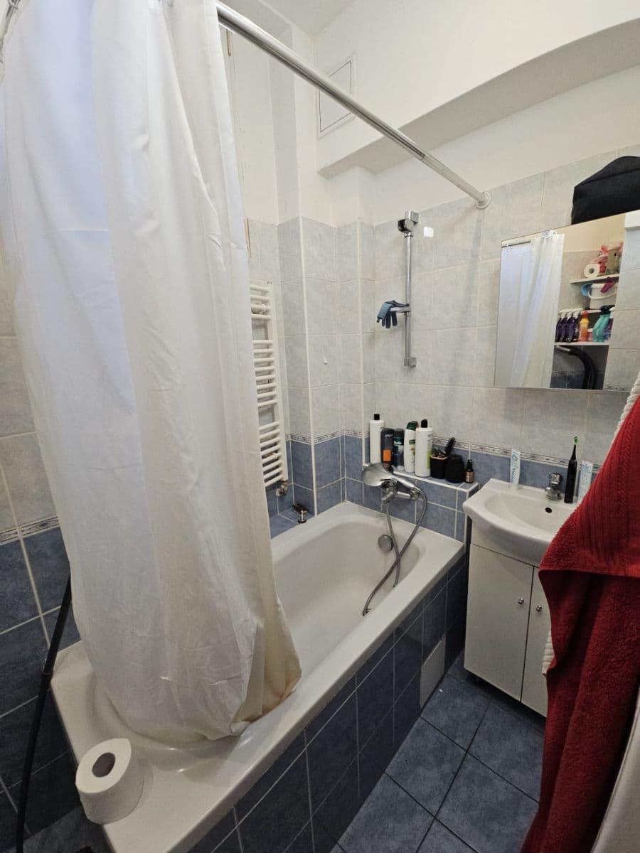 Prenájom bytu 2-izbový 54 m², Moskevská, Praha, Praha Prenájom bytu 2-izbový 54 m², Moskevská, Praha, Praha