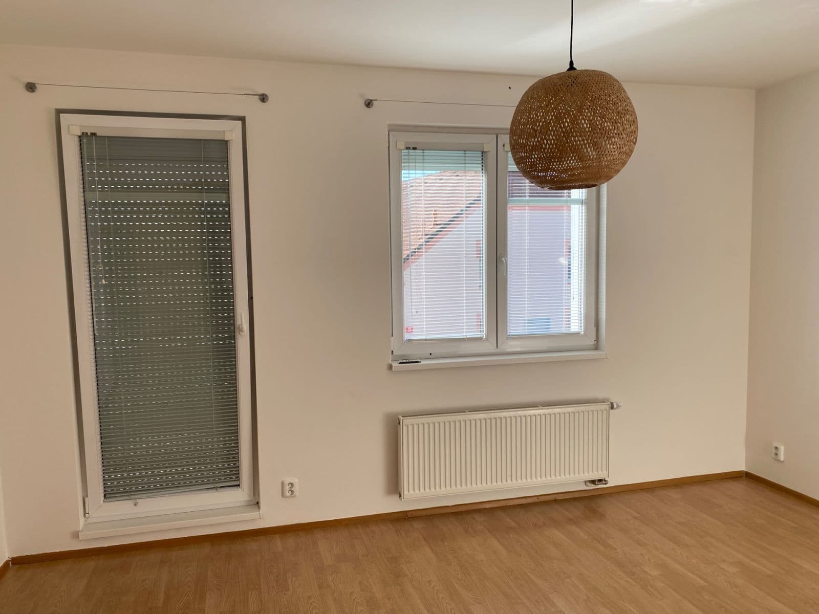 Prenájom bytu 2-izbový 59 m², Žampiónová, Praha, Praha Prenájom bytu 2-izbový 59 m², Žampiónová, Praha, Praha