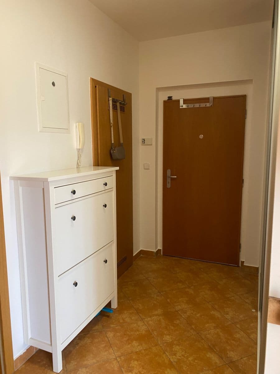 Prenájom bytu 2-izbový 59 m², Žampiónová, Praha, Praha Prenájom bytu 2-izbový 59 m², Žampiónová, Praha, Praha