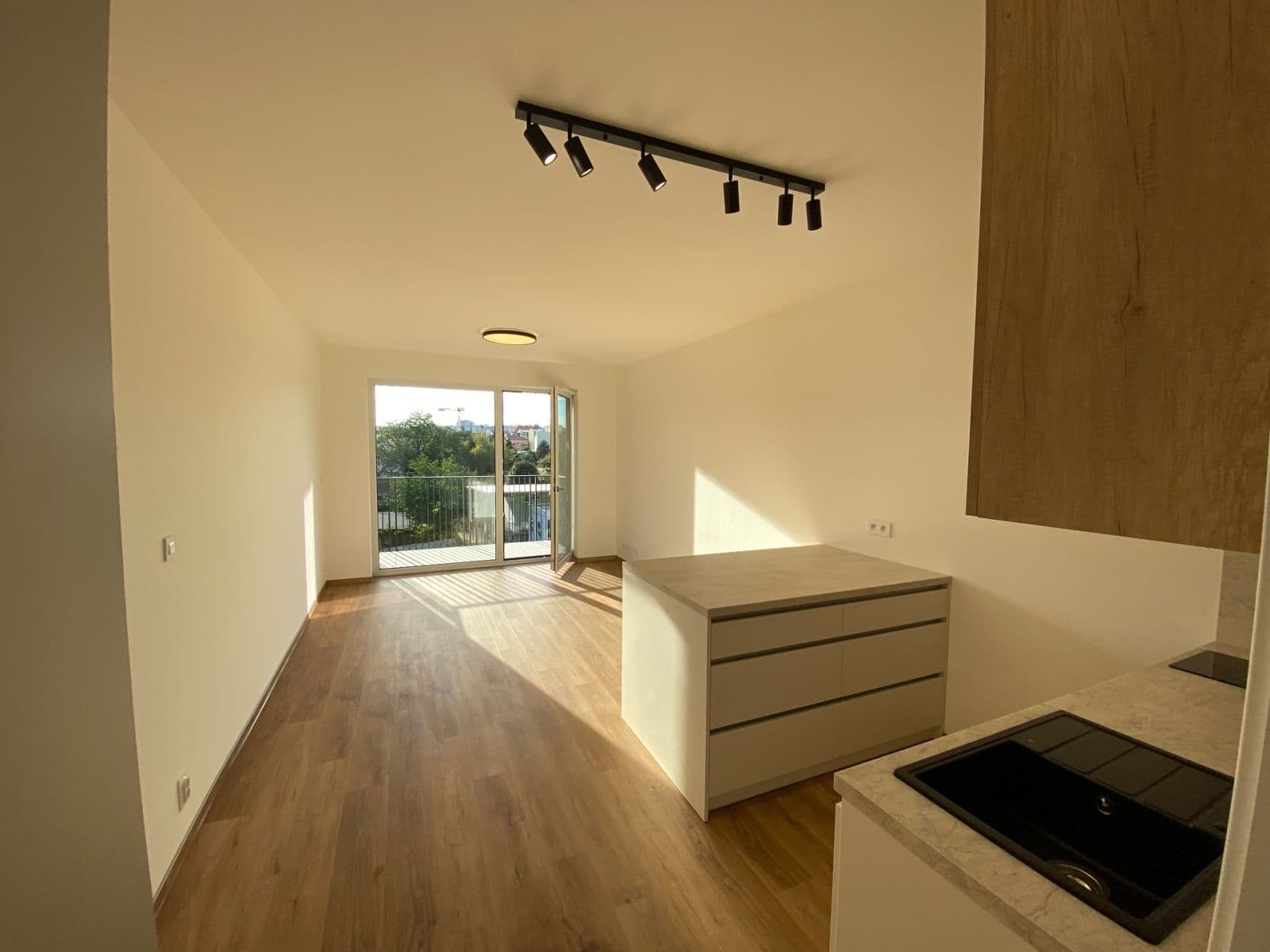 Prenájom bytu 1-izbový 38 m², Hvězdová, Brno, Jihomoravský kraj Prenájom bytu 1-izbový 38 m², Hvězdová, Brno, Jihomoravský kraj