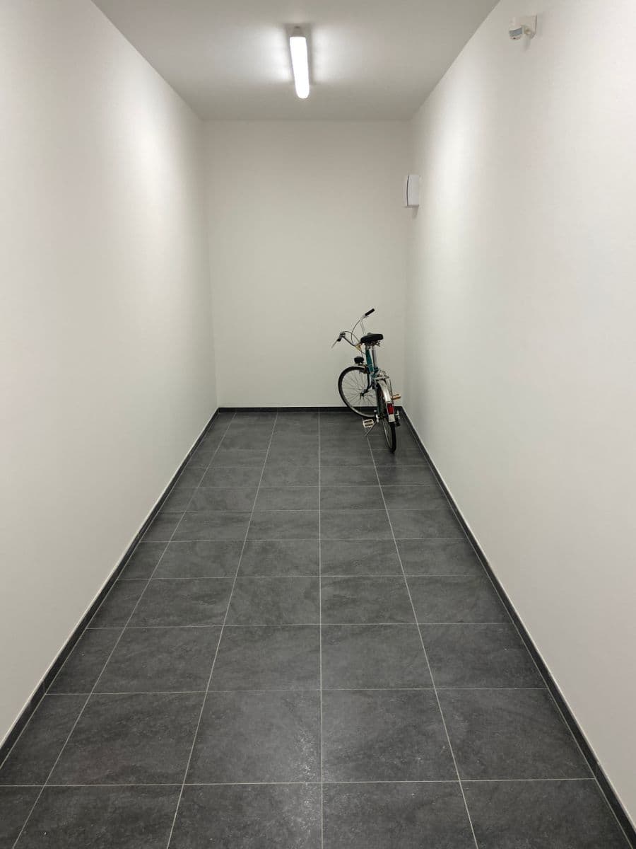 Prenájom bytu 1-izbový 38 m², Hvězdová, Brno, Jihomoravský kraj Prenájom bytu 1-izbový 38 m², Hvězdová, Brno, Jihomoravský kraj