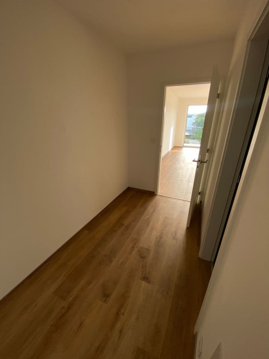 Prenájom bytu 1-izbový 38 m², Hvězdová, Brno, Jihomoravský kraj Prenájom bytu 1-izbový 38 m², Hvězdová, Brno, Jihomoravský kraj
