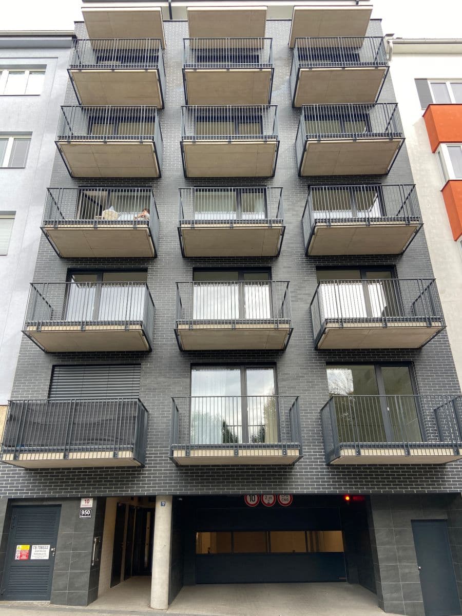 Prenájom bytu 1-izbový 38 m², Hvězdová, Brno, Jihomoravský kraj Prenájom bytu 1-izbový 38 m², Hvězdová, Brno, Jihomoravský kraj