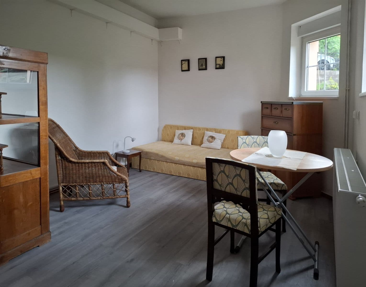 Prenájom bytu 1-izbový 35 m², Mnichovice, Středočeský kraj Prenájom bytu 1-izbový 35 m², Mnichovice, Středočeský kraj