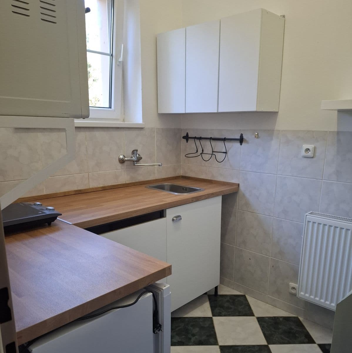 Prenájom bytu 1-izbový 35 m², Mnichovice, Středočeský kraj Prenájom bytu 1-izbový 35 m², Mnichovice, Středočeský kraj