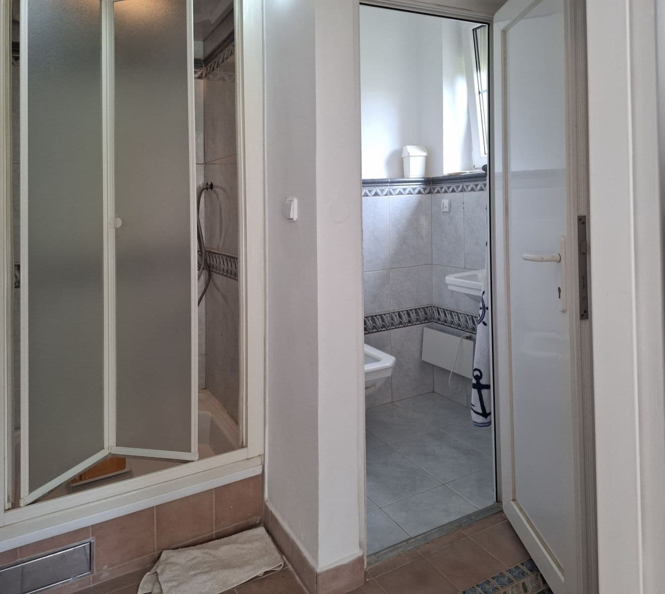 Prenájom bytu 1-izbový 35 m², Mnichovice, Středočeský kraj Prenájom bytu 1-izbový 35 m², Mnichovice, Středočeský kraj
