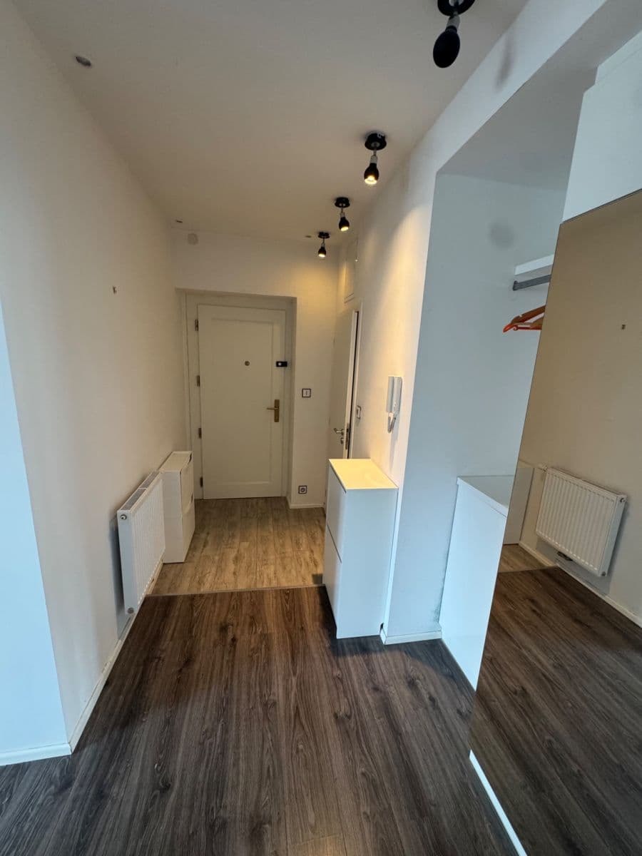 Prenájom bytu 2-izbový 52 m², Vršovická, Praha, Praha Prenájom bytu 2-izbový 52 m², Vršovická, Praha, Praha