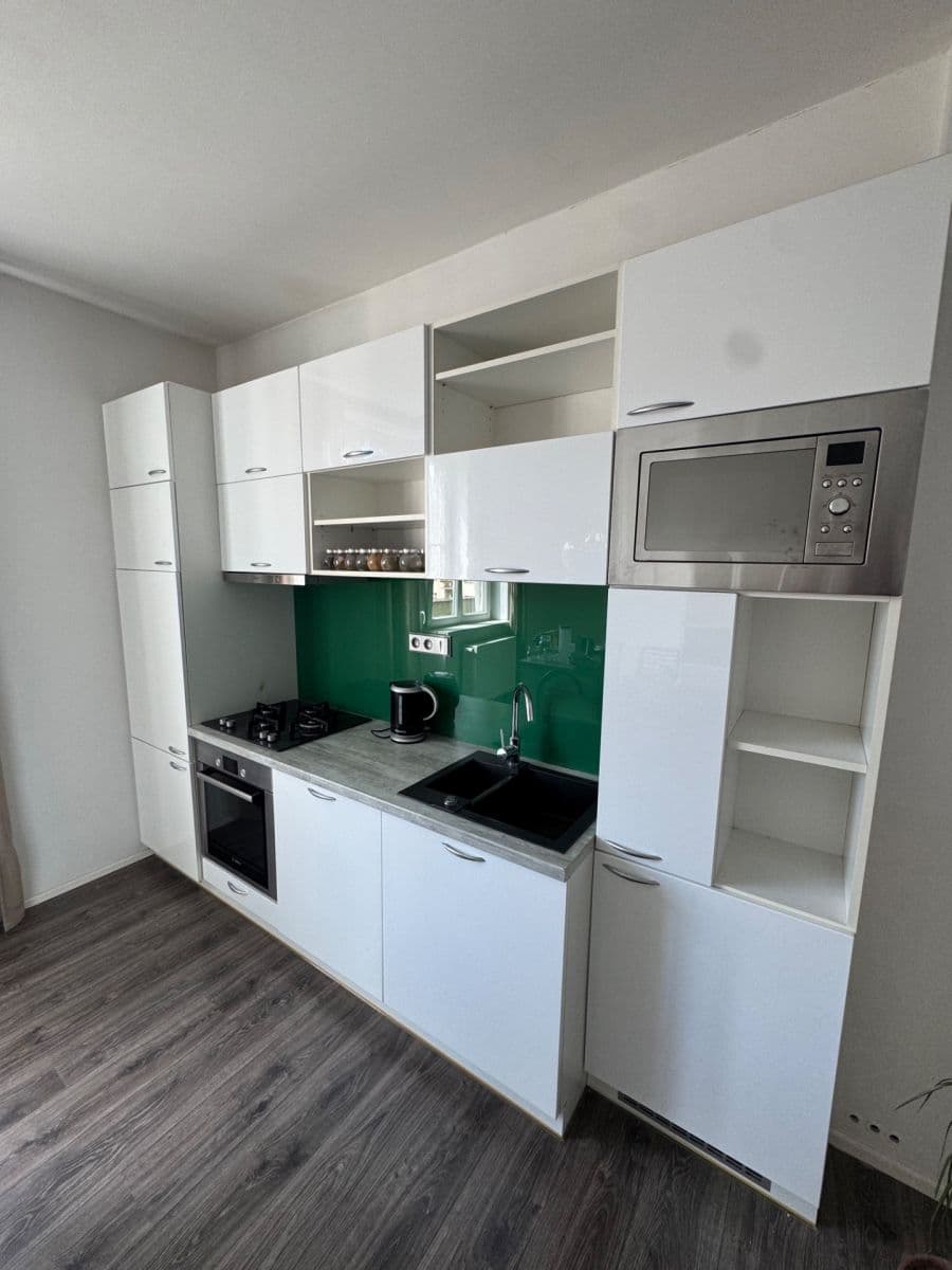Prenájom bytu 2-izbový 52 m², Vršovická, Praha, Praha Prenájom bytu 2-izbový 52 m², Vršovická, Praha, Praha