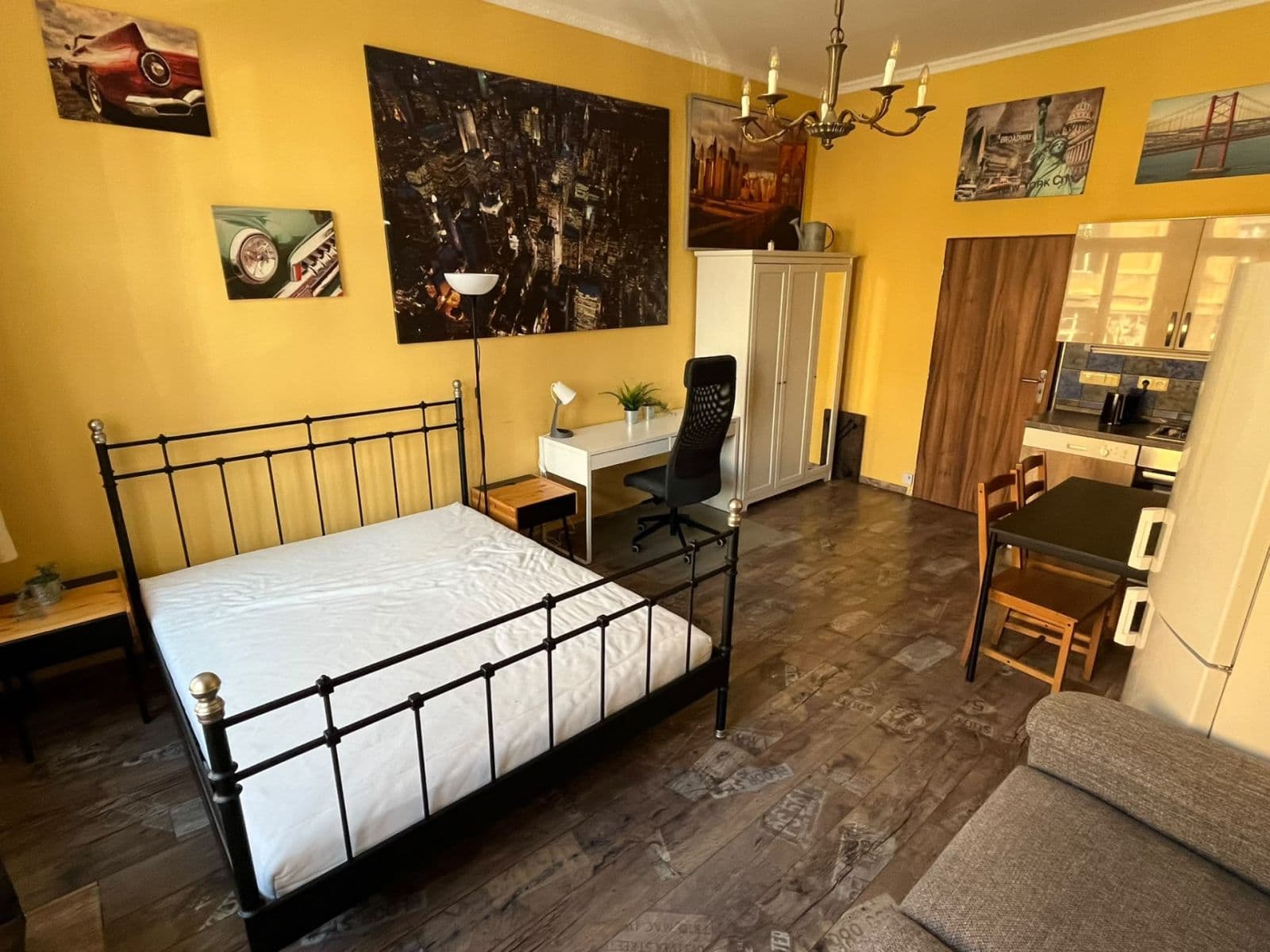 Prenájom bytu 2-izbový 50 m², Slezská, Praha, Praha Prenájom bytu 2-izbový 50 m², Slezská, Praha, Praha