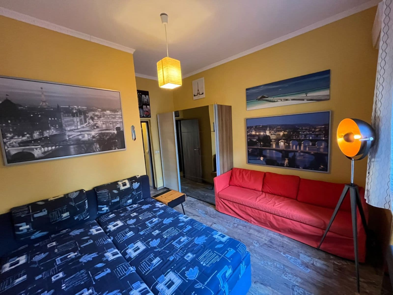 Prenájom bytu 2-izbový 50 m², Slezská, Praha, Praha Prenájom bytu 2-izbový 50 m², Slezská, Praha, Praha